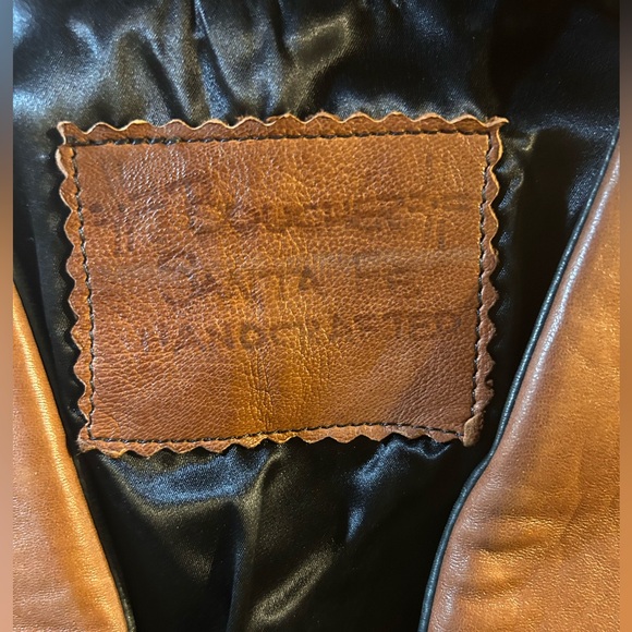 Vintage Leather Vest – Hand-Laced Western / Biker Style – Black & Brown - Picture 8 of 9